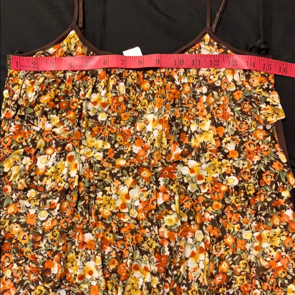 Thin strap with Ruffles top - Picture 3 of 3